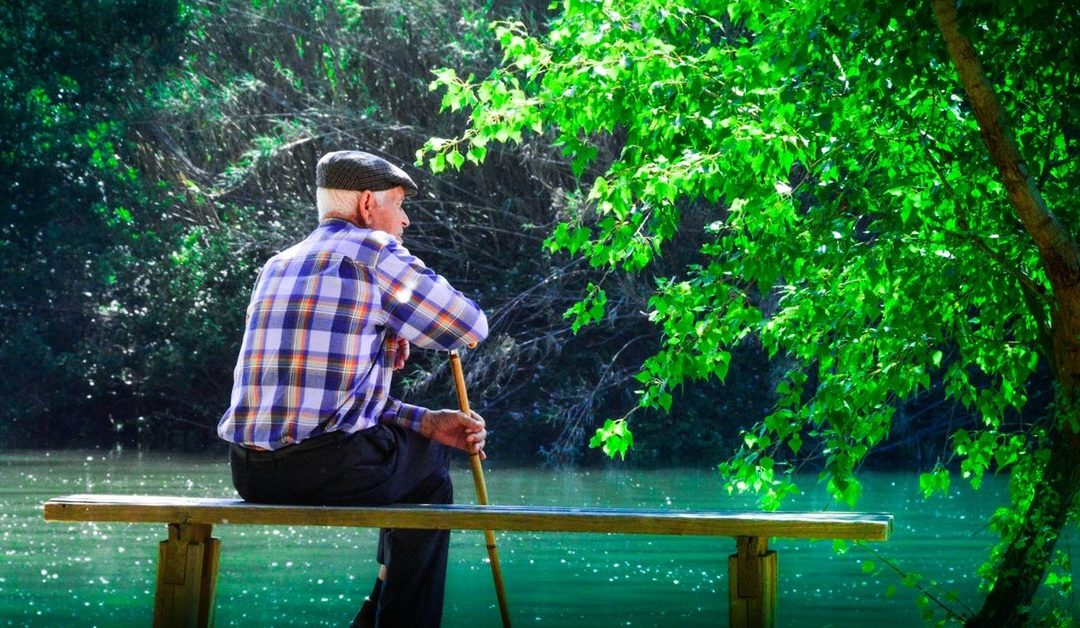 Effective Breathing Exercises for Seniors with Oxygen Concentrators